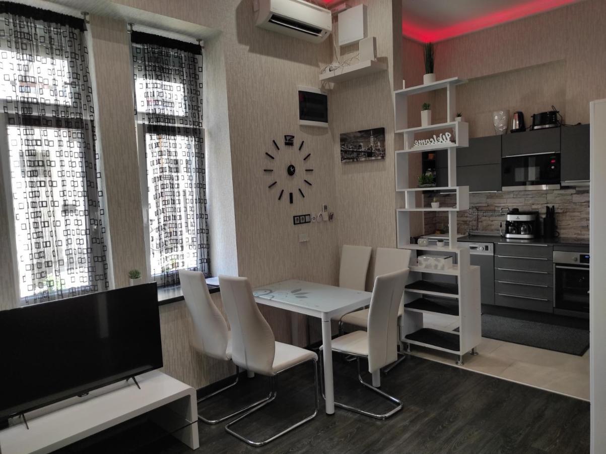 Corvinus Apartman Budapest Esterno foto