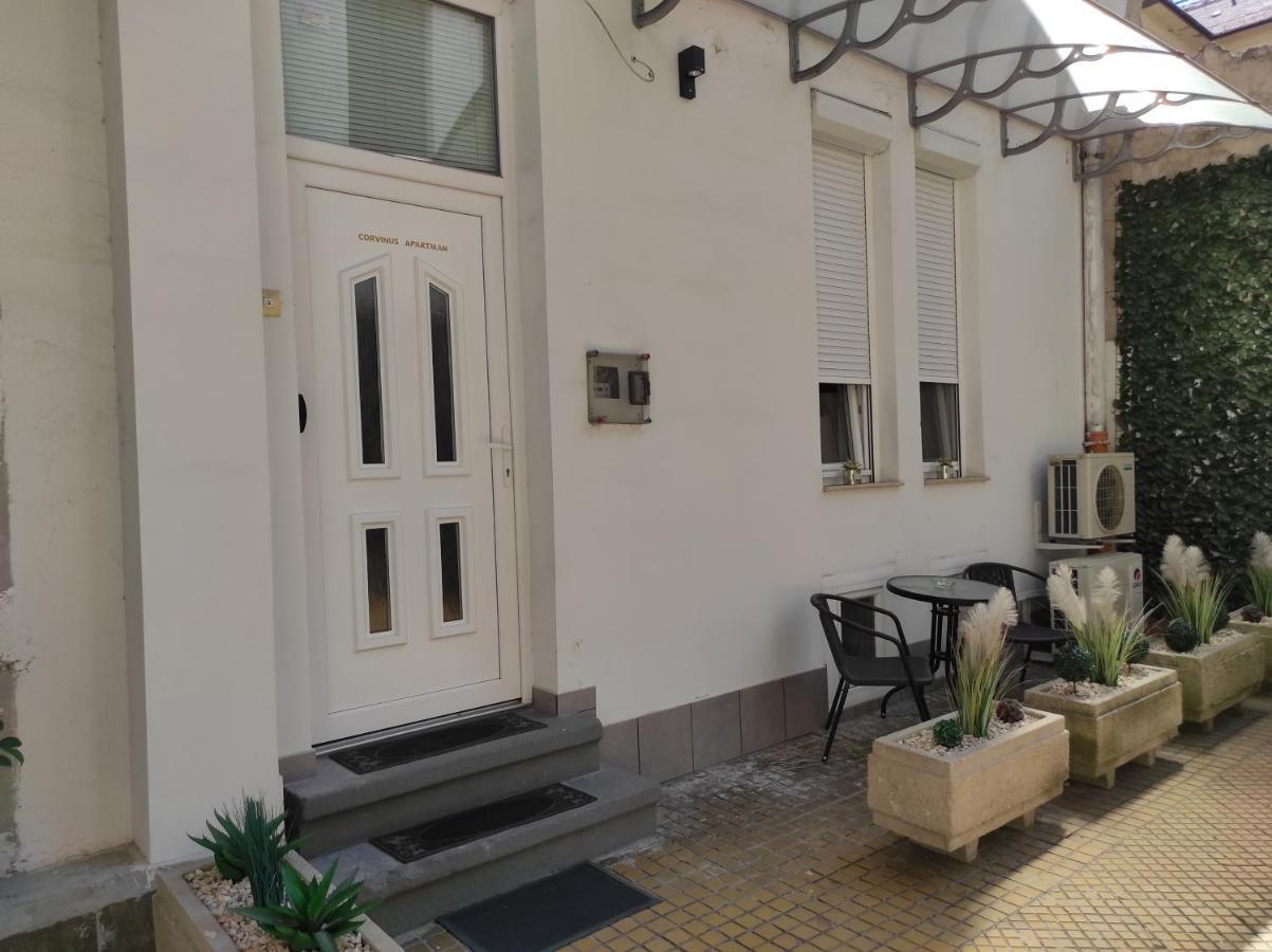 Corvinus Apartman Budapest Esterno foto